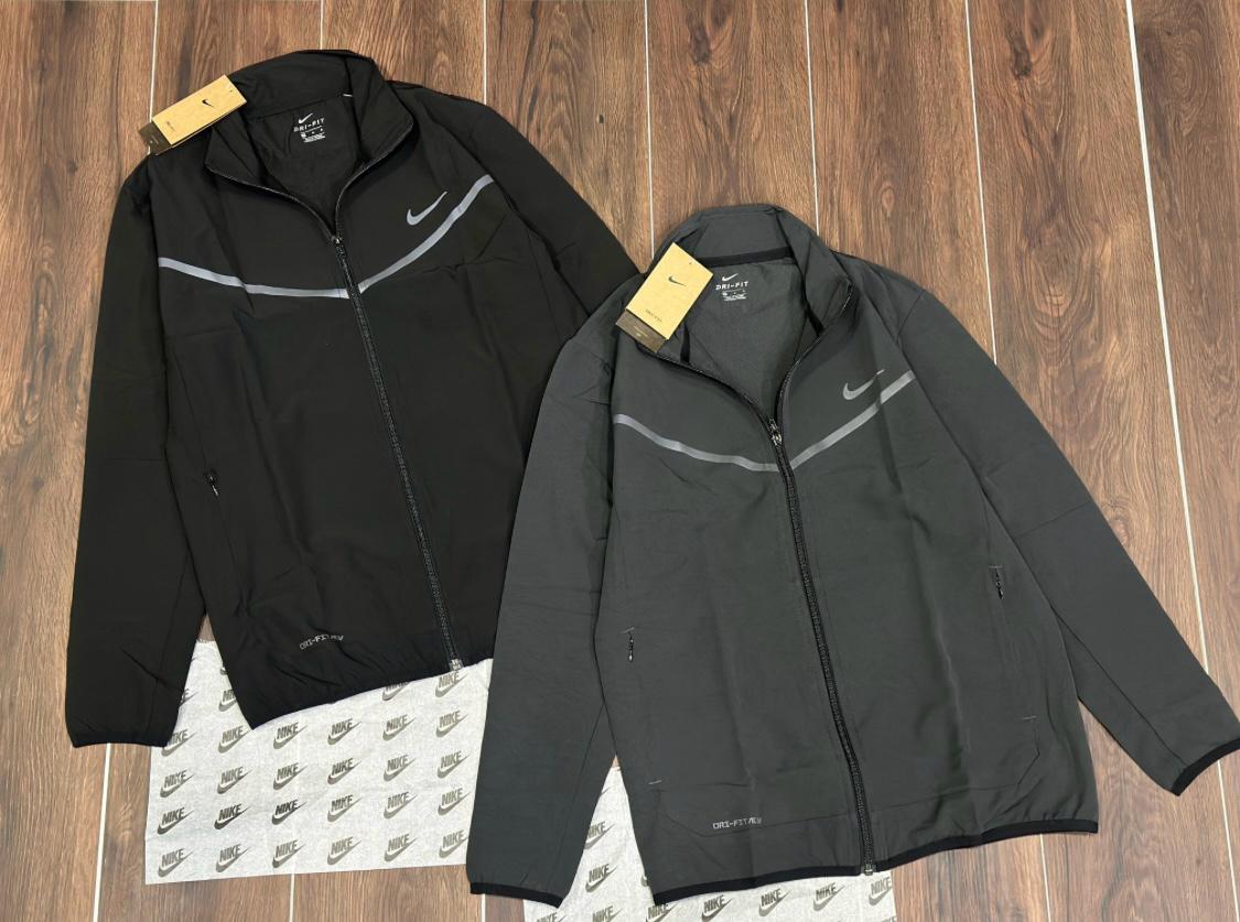Nike Sportswear Wind runner Stripe Jacket
