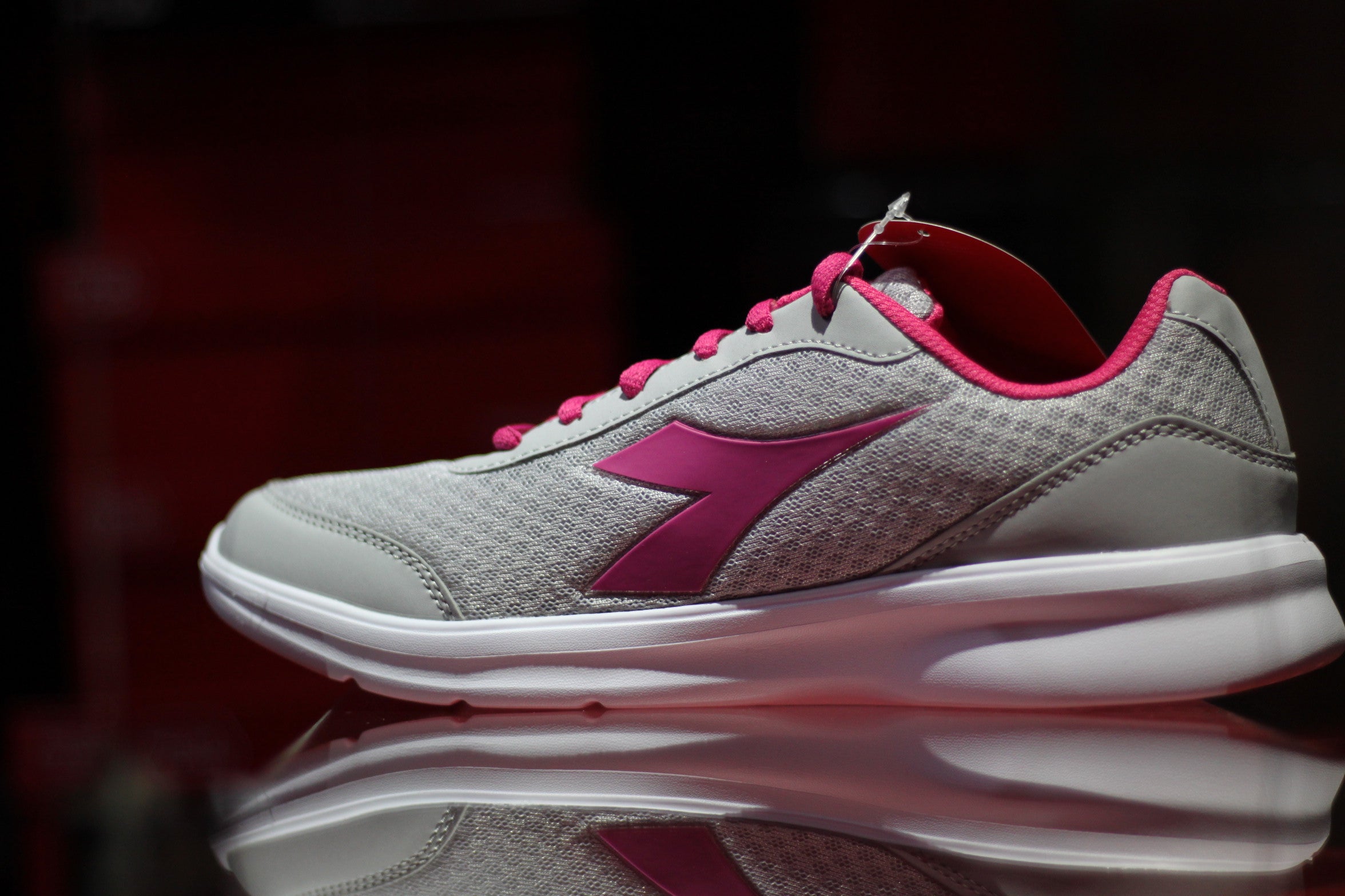 Diadora Robin W