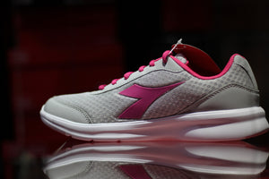 Diadora Robin W