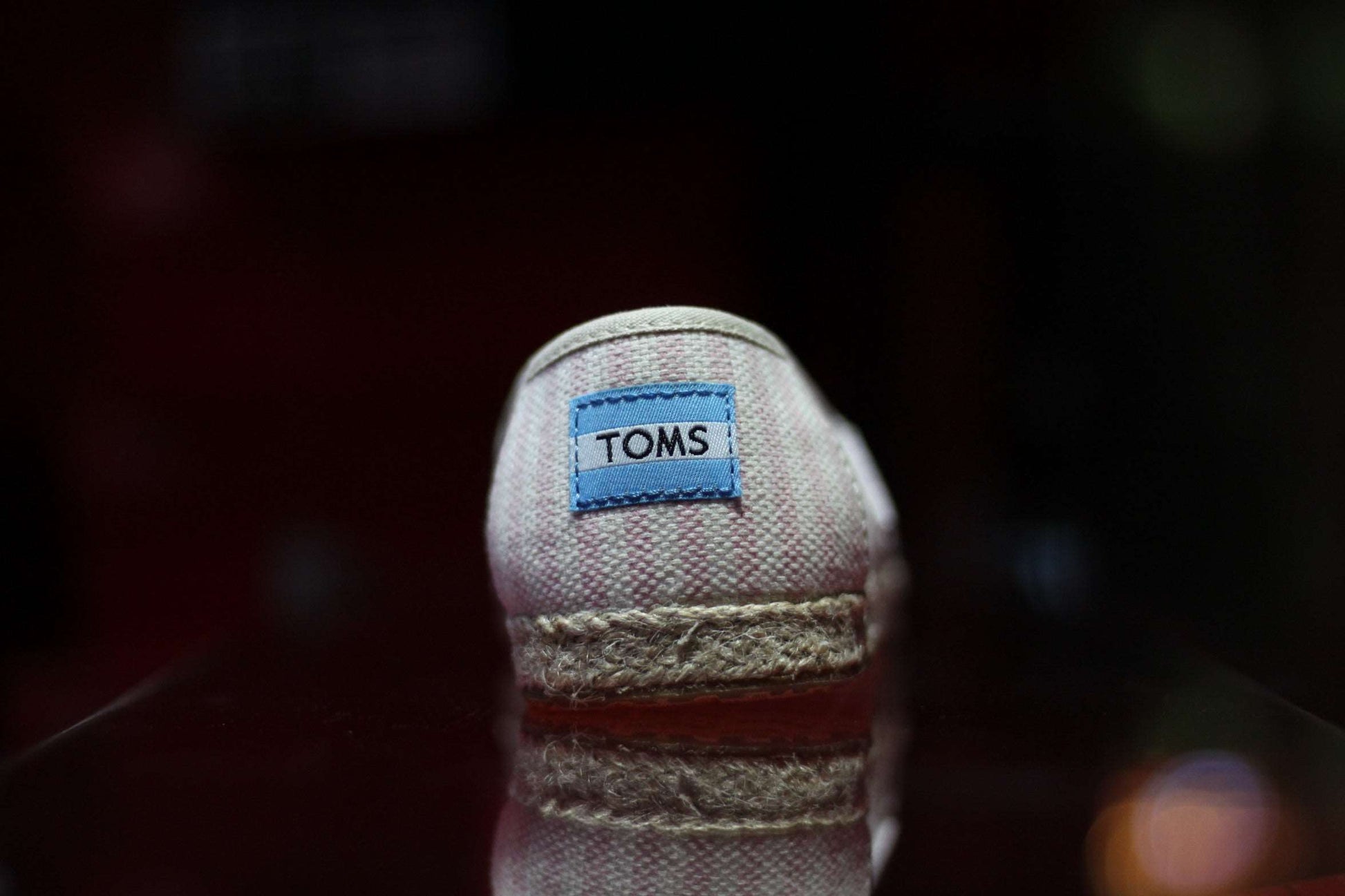 TOMS Classic