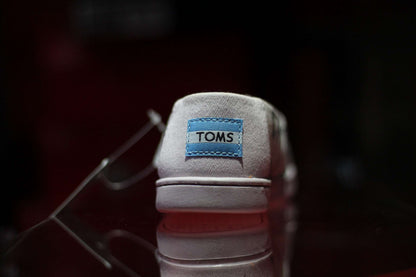 TOMS Classic