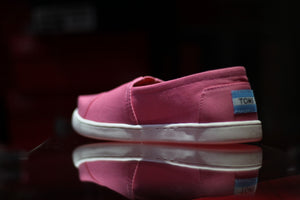 TOMS Classic