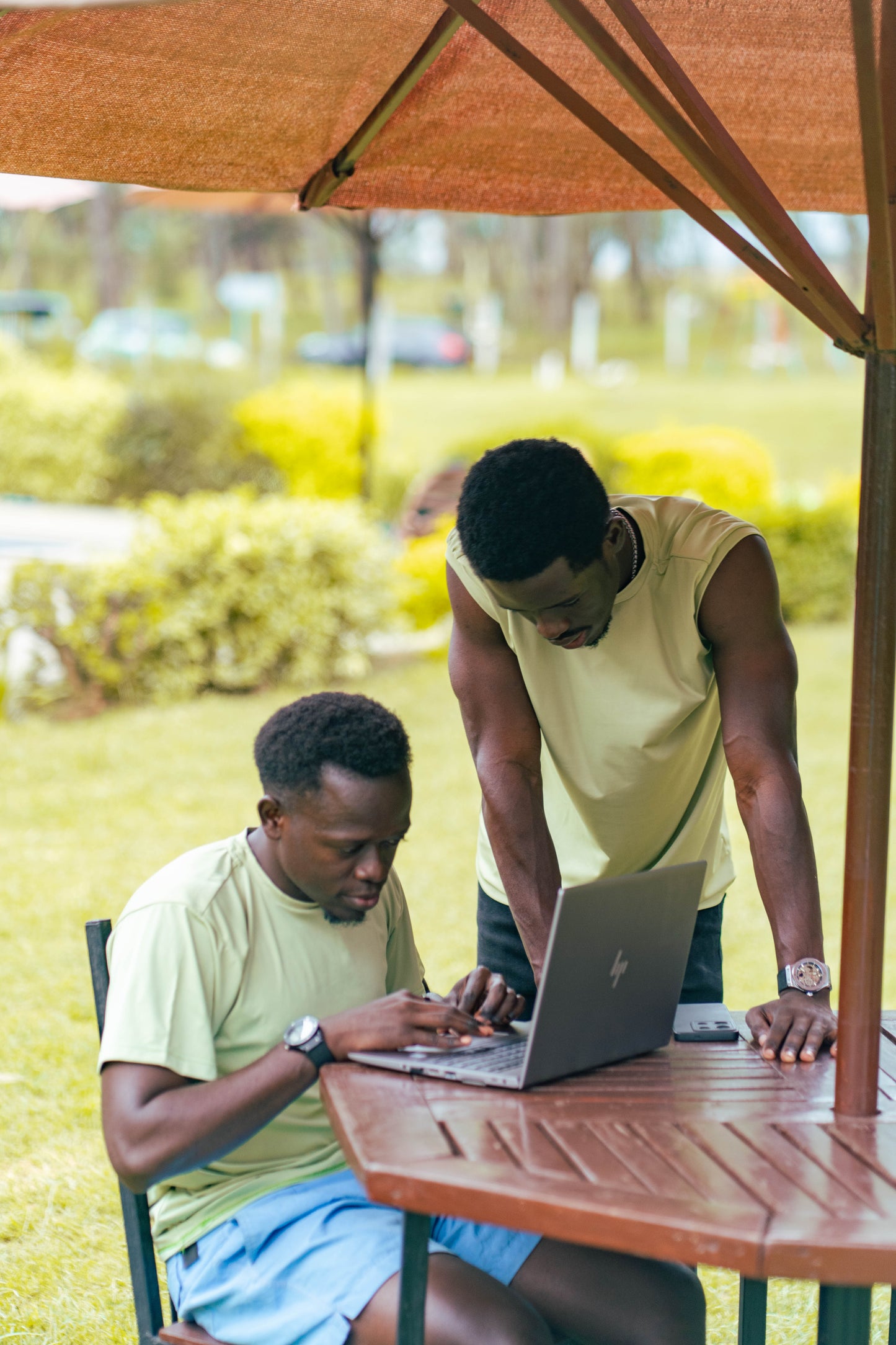 ZAPATOS Run Division Onli_Fresh Unisex Tshirts .