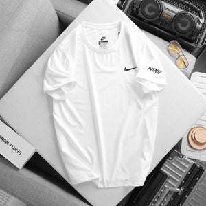 Nike Swoosh Essential Tshirt Men