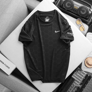 Nike Swoosh Essential Tshirt Men