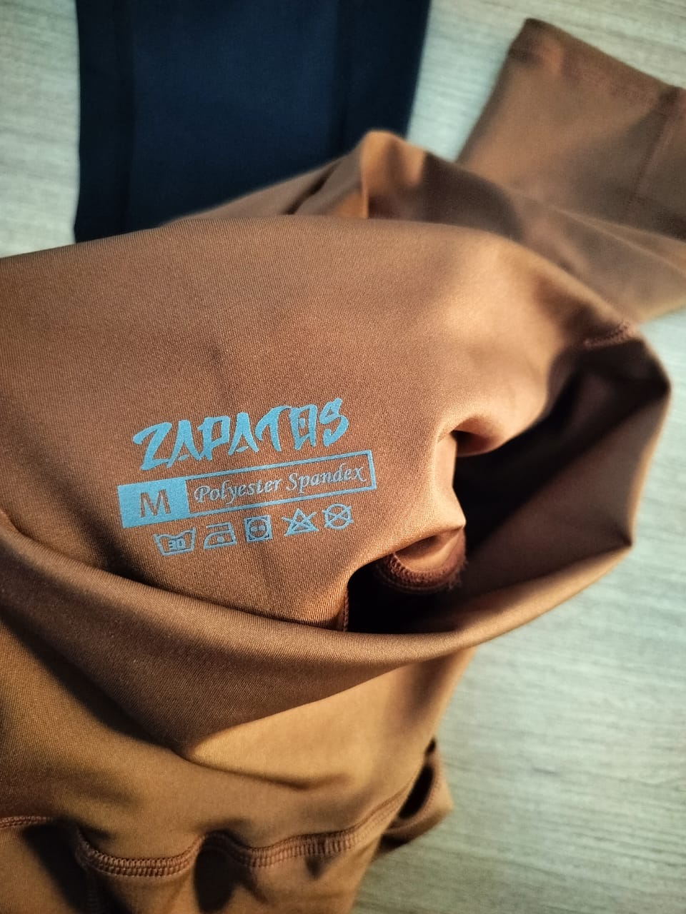 ZAPATOS Run Division Onli_Fresh Pocket Leggings and Short Sleeved (Crop) Tshirt