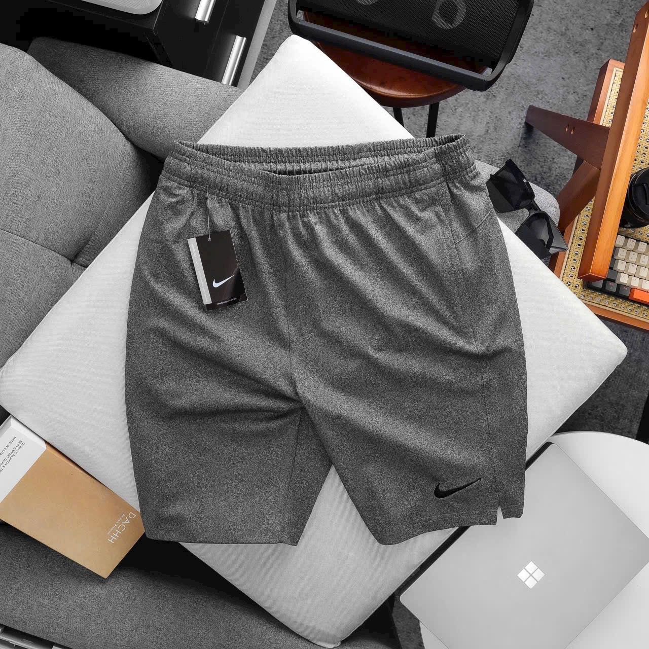 Nike Men Shorts Dri-FIT Solo Swoosh Academy