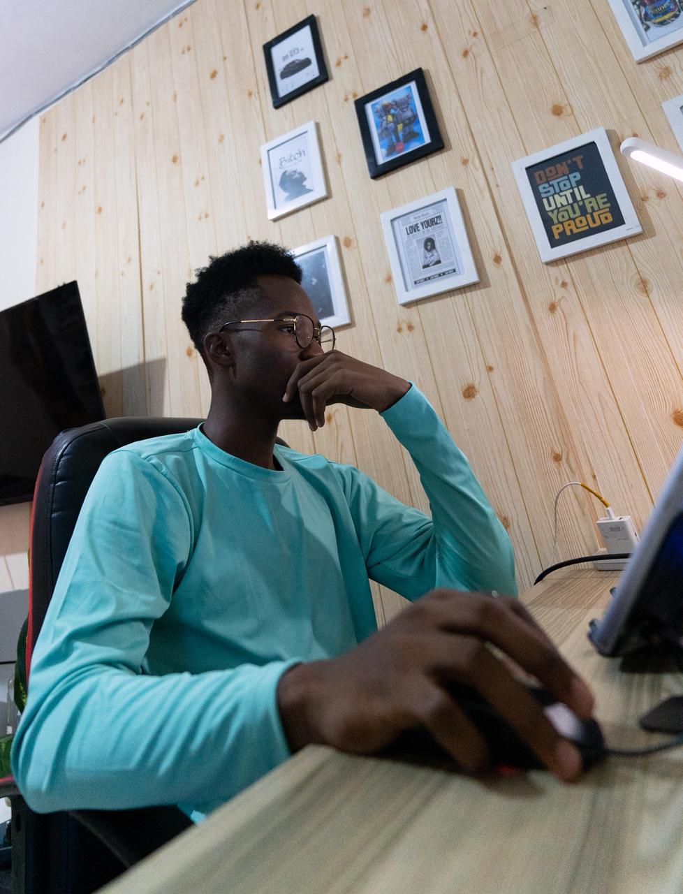 ZAPATOS Run Division Onli_Fresh Unisex Tshirts .