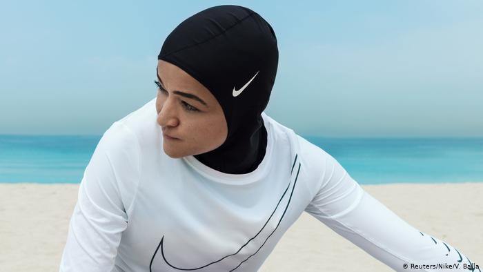 Nike Hijab PRO - ZAPATOS