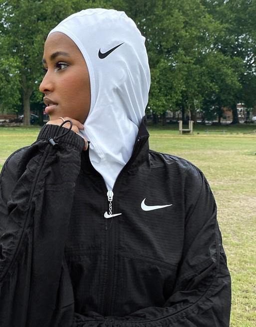 Nike Hijab PRO - ZAPATOS